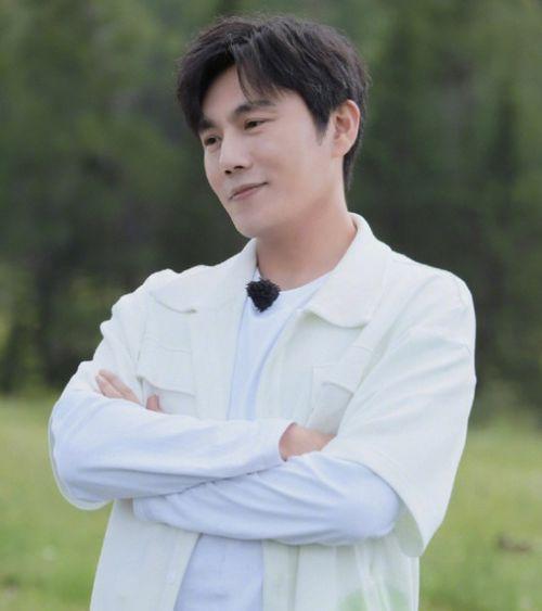 宝强聊吃瓜,揭秘娱乐圈幕后真相与趣味瞬间