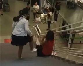 吃瓜现场打架视频