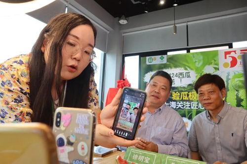 吃瓜直播卖衣服,吃瓜群众也能轻松购衣