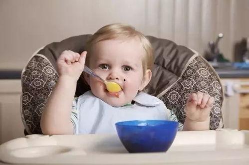 小孩吵架大人吃瓜