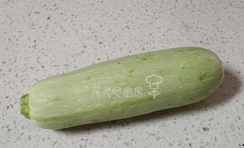 刚喝完水吃蜜瓜没事吧,揭秘刚喝完水吃蜜瓜的安全性