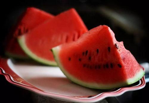 冰言吃瓜,揭秘娱乐圈那些不为人知的幕后故事