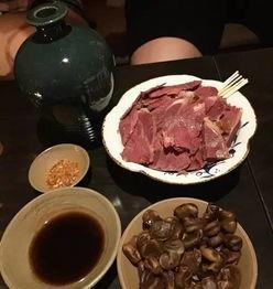 酒馆分享吃瓜,吃瓜群众齐聚一堂，揭秘娱乐圈最新瓜料  第3张